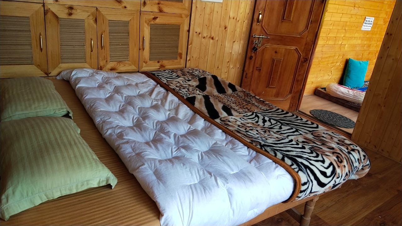 /storage/uploads/properties/original/Offbeat Stay HP-123 - Cottage, Kasol-Kasol-Himachal Pradesh-Cottages-OffBeat-Stays-14530c33df3da80208ce65ddcf9ff9640.jpg